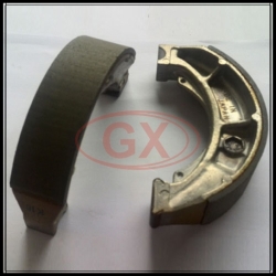 SUZUKI LTZ 250 brake shoe